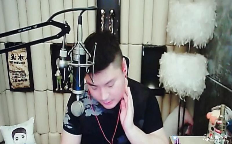 YY：老李被官方穿小鞋，怒开专场！就算不玩YY也不会让你们好过！