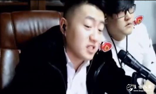 YY：小洲一年只赚300万？还强势表白崔阿扎？