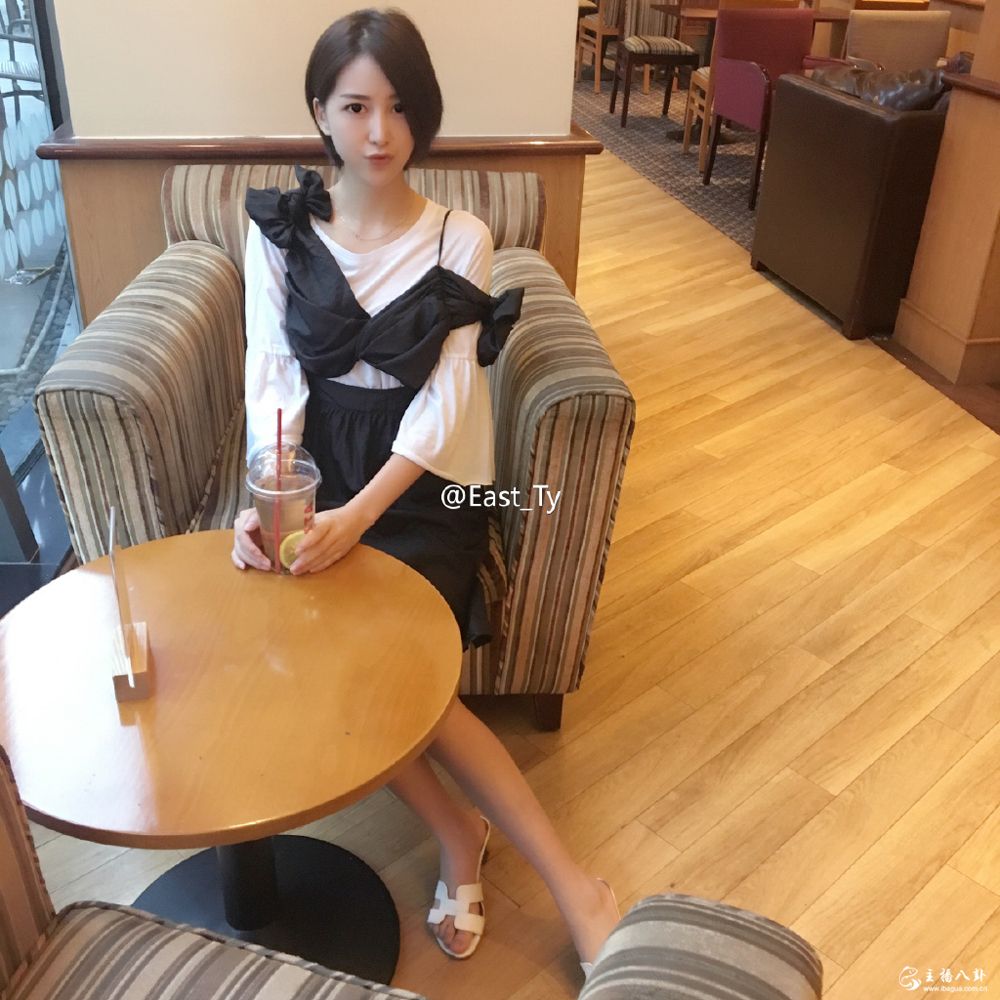 花椒直播美女主播YU..生活写真照片6