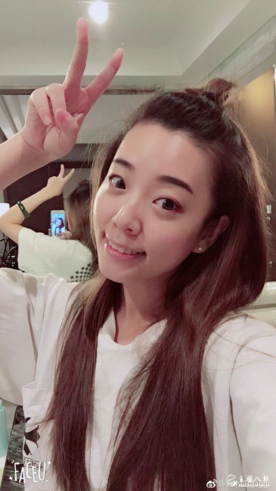 花椒直播美女主播袁小征生活写真照片1