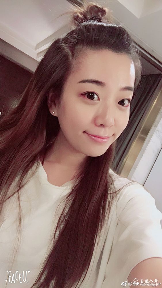 花椒直播美女主播袁小征生活写真照片2