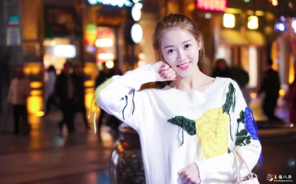 花椒直播美女人气主播韩美生活写真照片4