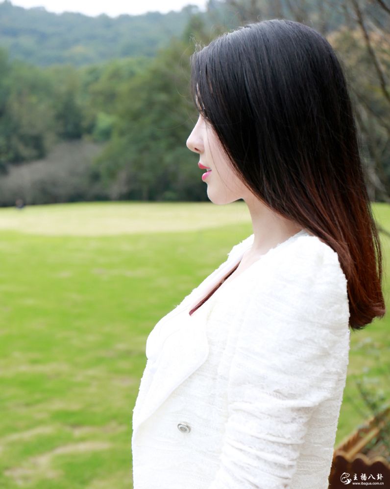 花椒直播美女人气主播韩美生活写真照片6