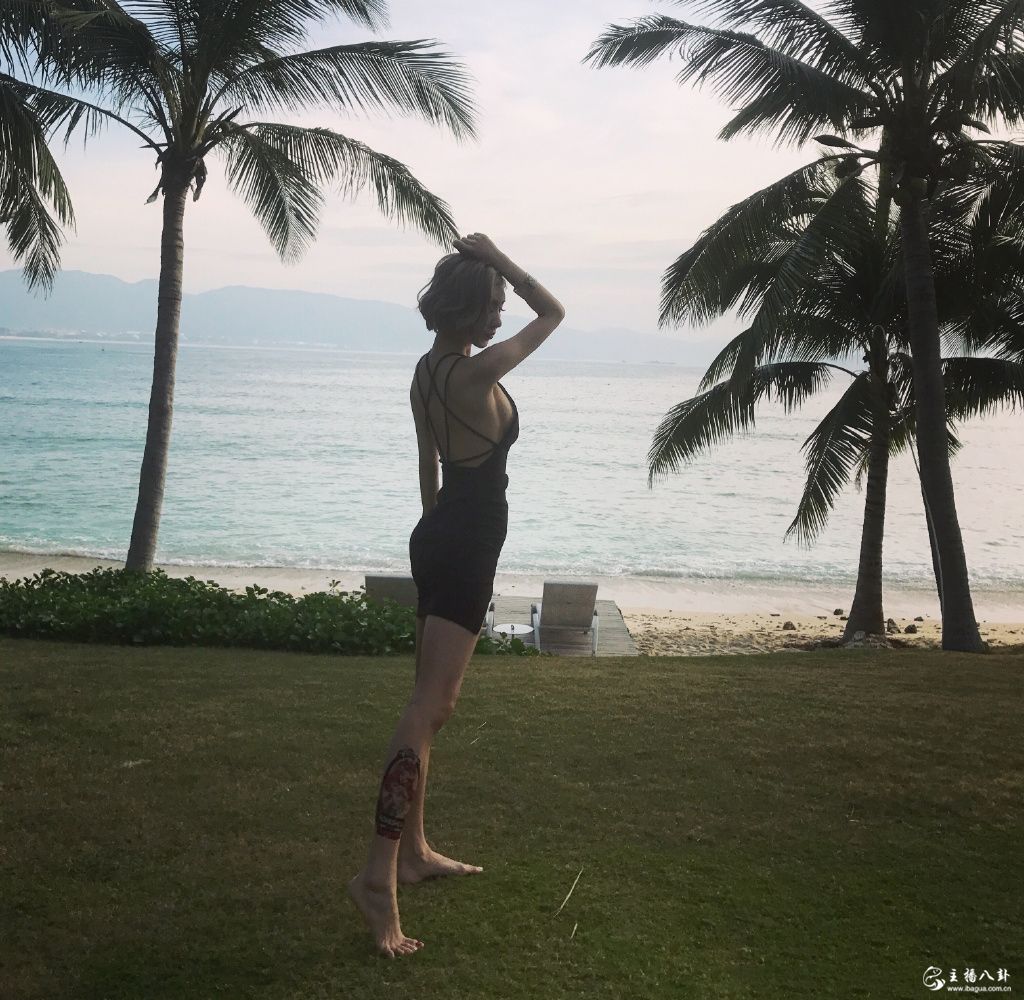 花椒直播美女人气主播小喵大宝生活性感写真照片14