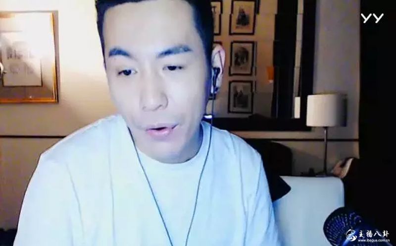 YY：老利回应小白龙：为何别人总打你？合同还有35年到期，乐意得瑟你就得