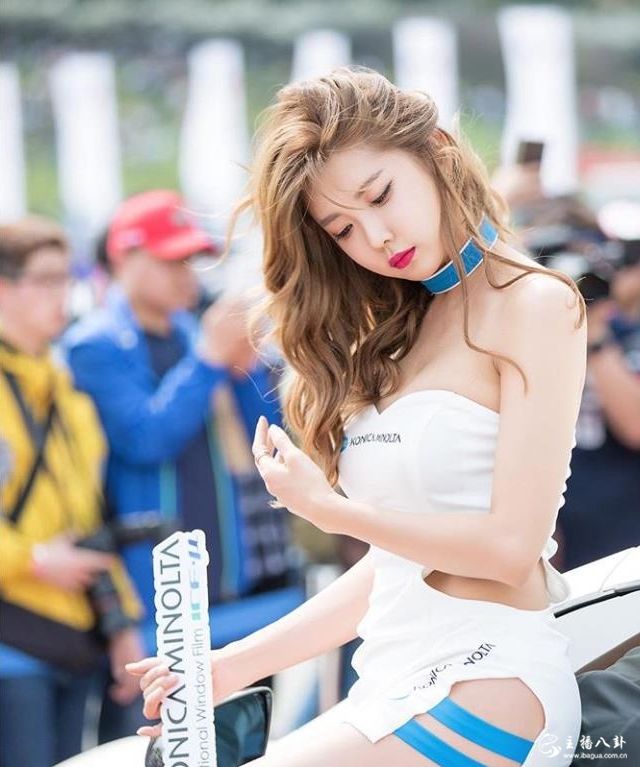 龙珠美女人气主播许允美YUNMEI性感写真照18