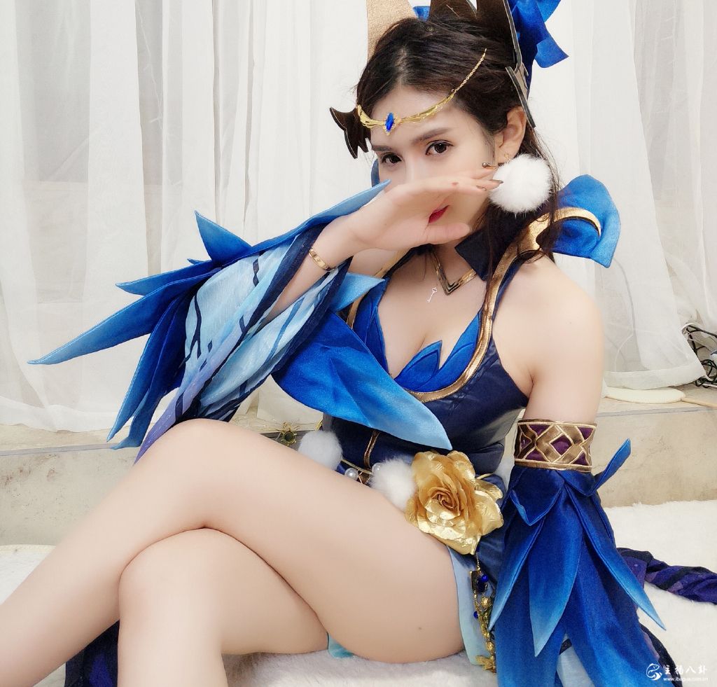 斗鱼直播当红人气主播七哥张琪格COSPLAY王者荣耀貂蝉仲夏夜之梦写真3