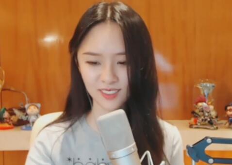 阿冷翻唱歌曲《凭什么说》