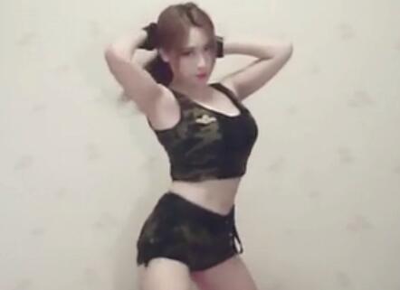斗鱼美女主播软妹小九九直播间性感热舞《change》视频
