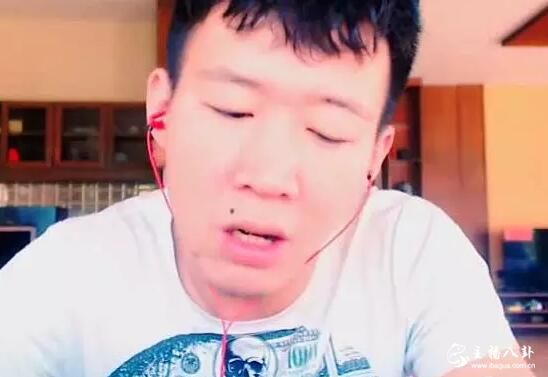 YY：小白龙喊话九辰：我没得罪你，你带啥节奏？