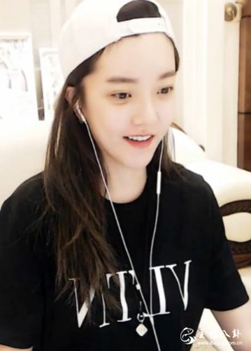阿扎