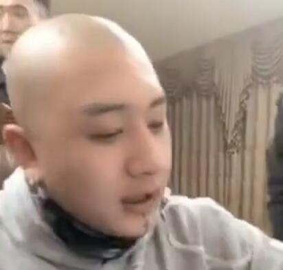 快手lao方丈2018-03-04直播录像回放 P1