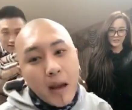 快手lao方丈2018-03-04直播录像回放 P2