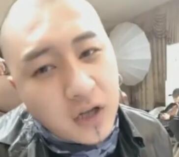 快手lao方丈2018-03-12直播录像回放 P1