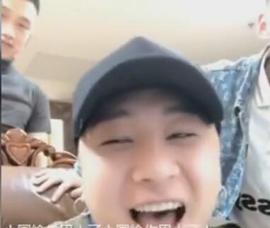 快手lao方丈2018-03-17直播录像回放 P1