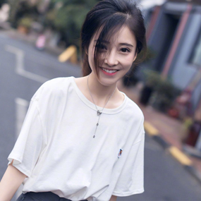 斗鱼当红人气女主播冯提莫写生活真系列照片（二）