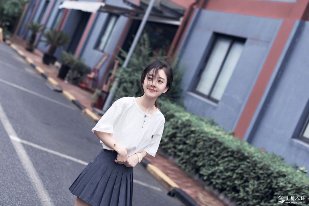 斗鱼当红人气女主播冯提莫写真系列照片（二）2