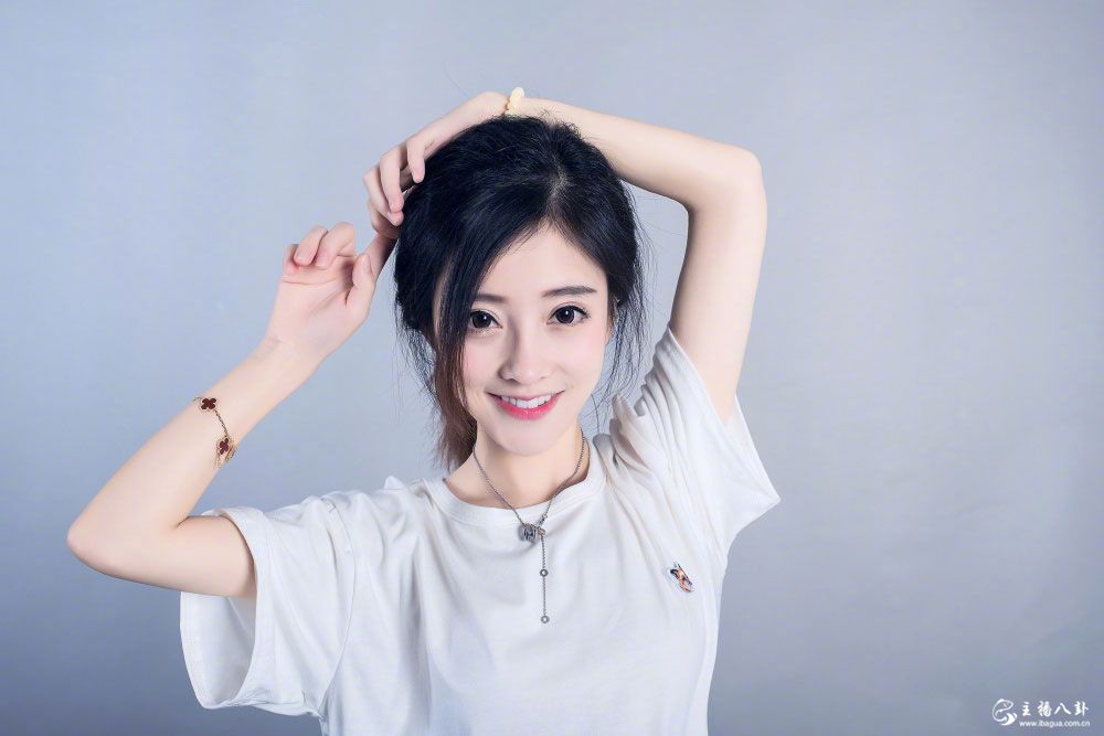 斗鱼当红人气女主播冯提莫写真系列照片（二）7