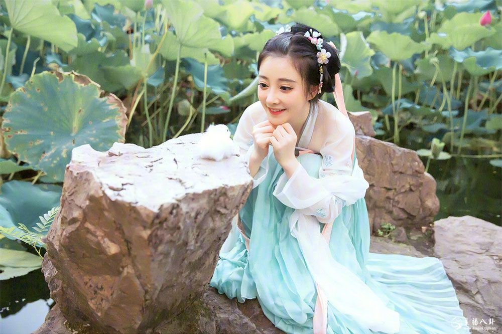 斗鱼当红人气女主播冯提莫古装写真系列照片（二）10