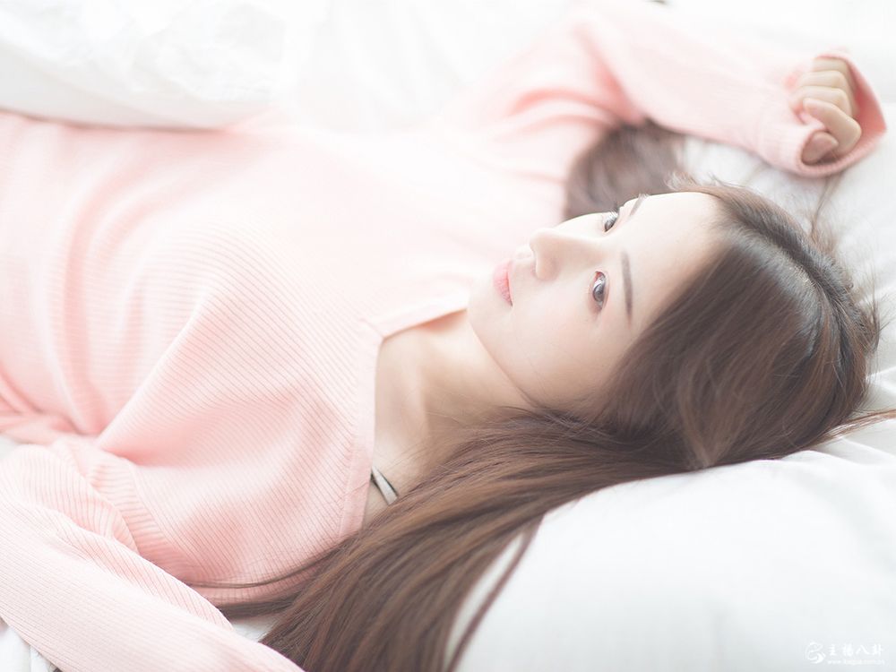 斗鱼当红人气女主播周二珂生活写真系列照片（一）2