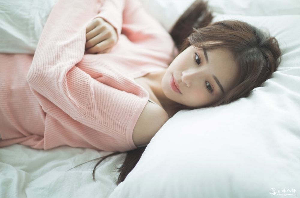 斗鱼当红人气女主播周二珂生活写真系列照片（一）5