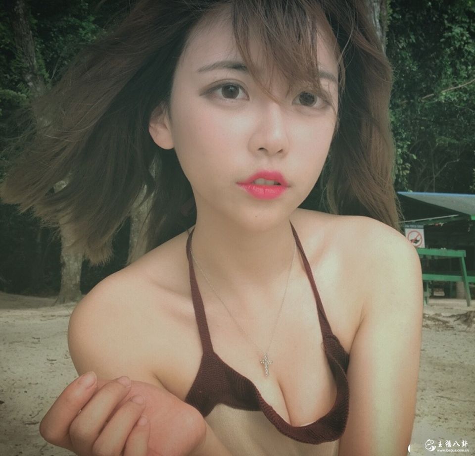 斗鱼当红人气主播周淑怡生活写真系列照片（一）4