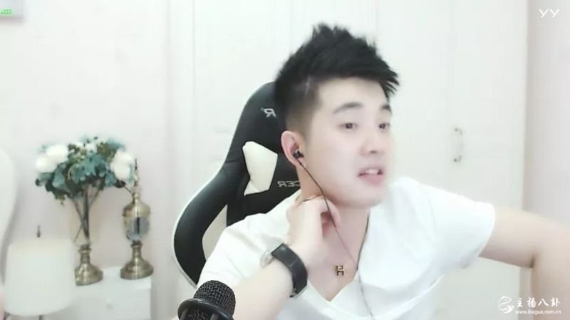 雨轩：别奶我，当IR一哥哲、佑、冕都得骂我！
