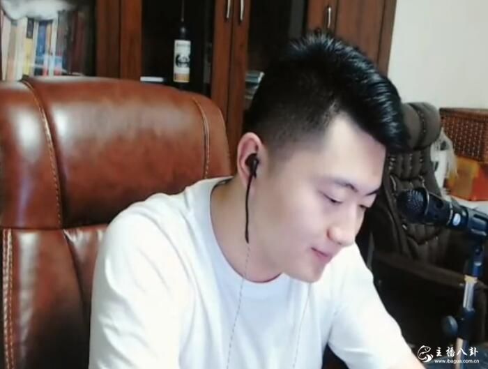 小洲的时代来临？珍爱团晋升第一，特意和哲家粉丝解释一波！