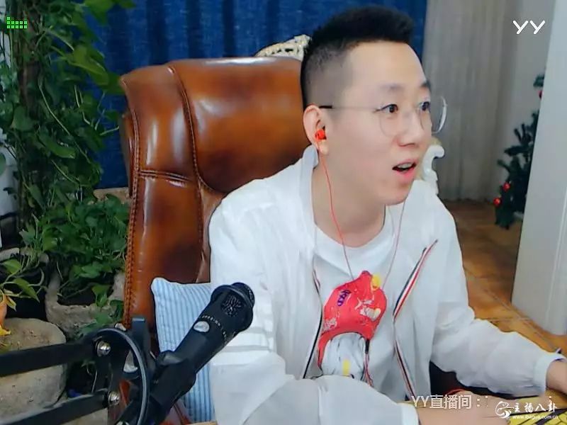 回来就骂！王小源嘲讽王冕金宝事件，骂阿哲：GNMB!