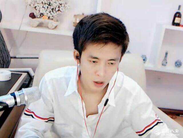 YY官方欲力捧王冕，让其打扮的像个90后遭回怼：你是不是疯了