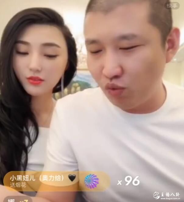二驴的点名某主播挂协议太假，为百万星光五哥鸣不平！