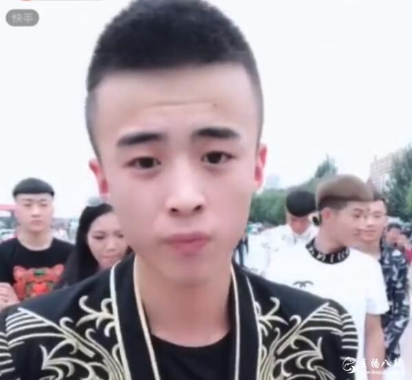 牌家晓亮直播权限恢复，称不能直播给自己憋坏了！