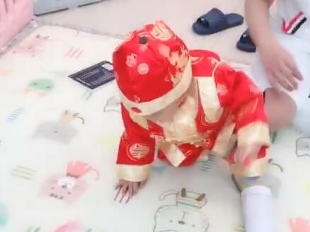 祁天道20181008直播录像回放视频，小汤圆一周岁抓周！