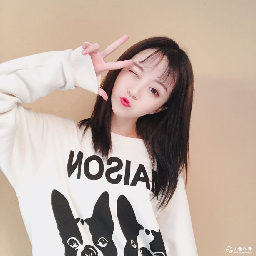 抖音一姐虎牙主播莉哥生活写真照片4