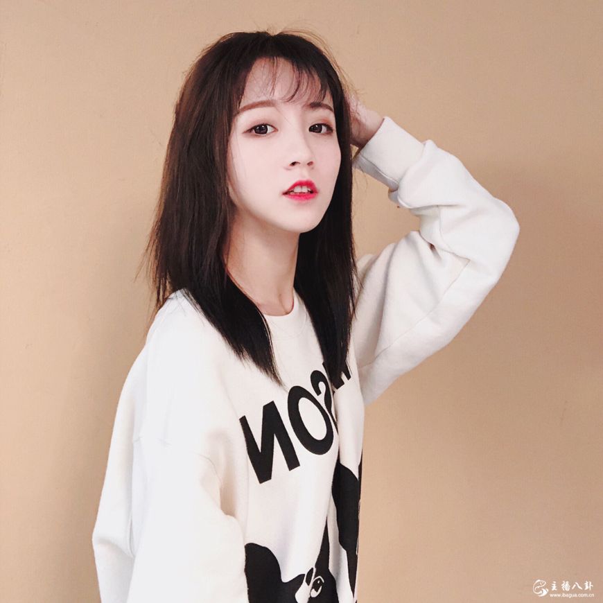 抖音一姐虎牙主播莉哥生活写真照片5