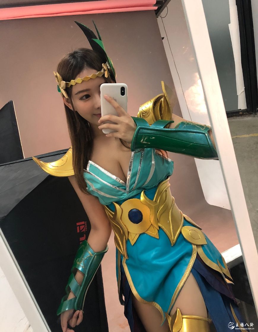 企鹅电竞美女主播艾米酱一组COS照片3