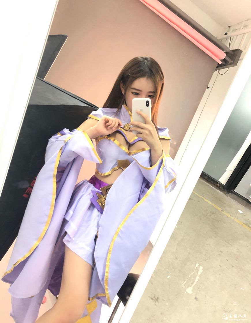 企鹅电竞美女主播艾米酱一组COS照片5