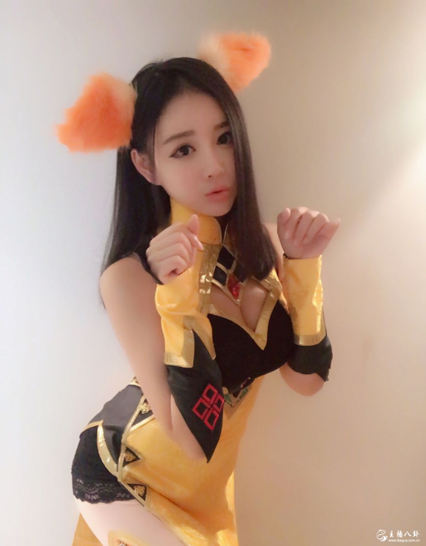 企鹅电竞美女主播艾米酱COS王者荣耀妲己照片4