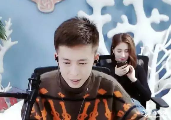 王冕欲加播被粉丝吐槽：别跟老铁学！
