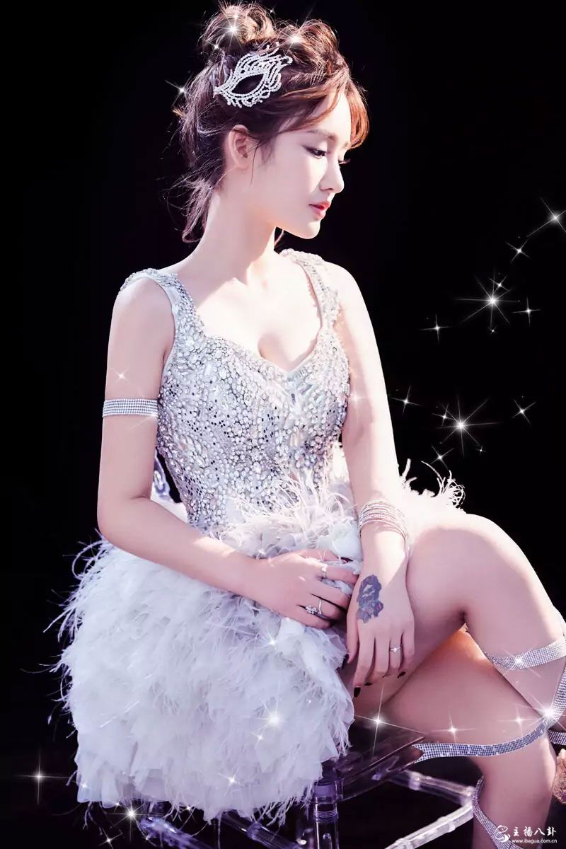 快手红人黑暗萝莉大美性感写真照片18