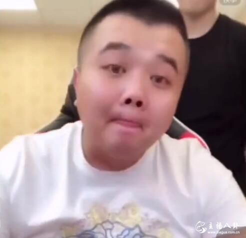 二驴被封，服装厂库房还有2000万件T恤滞销！