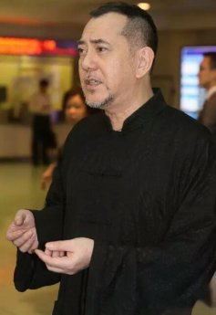 黄秋生王晶本是好友却因为立场不同割席断交