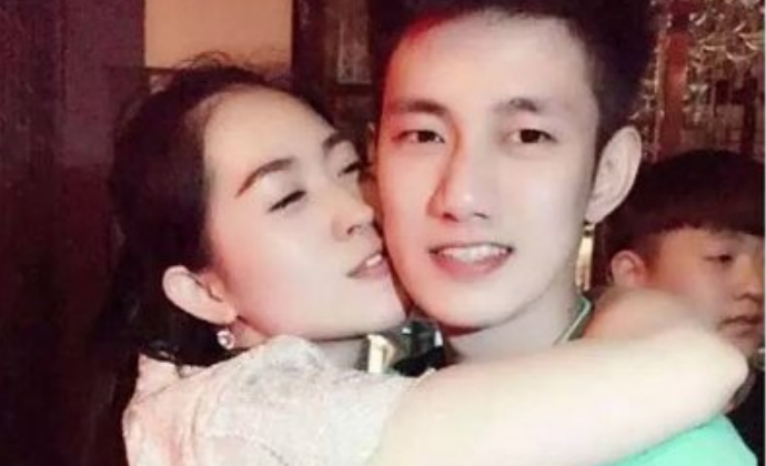 阿哲草小损样聊天记录 难道是网红之间的炒作？