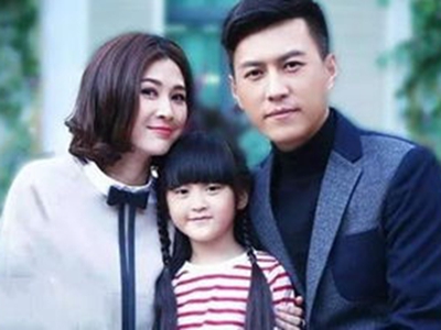 靳东与江珊美国结婚 尤爱二婚女