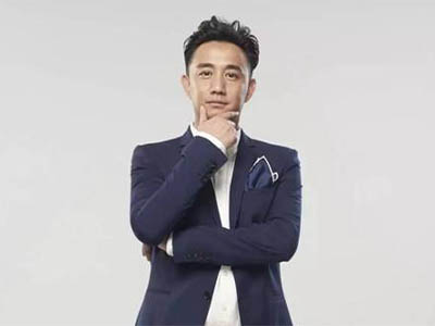 为什么人人都叫黄老师 究竟黄磊在娱乐圈地位有多高