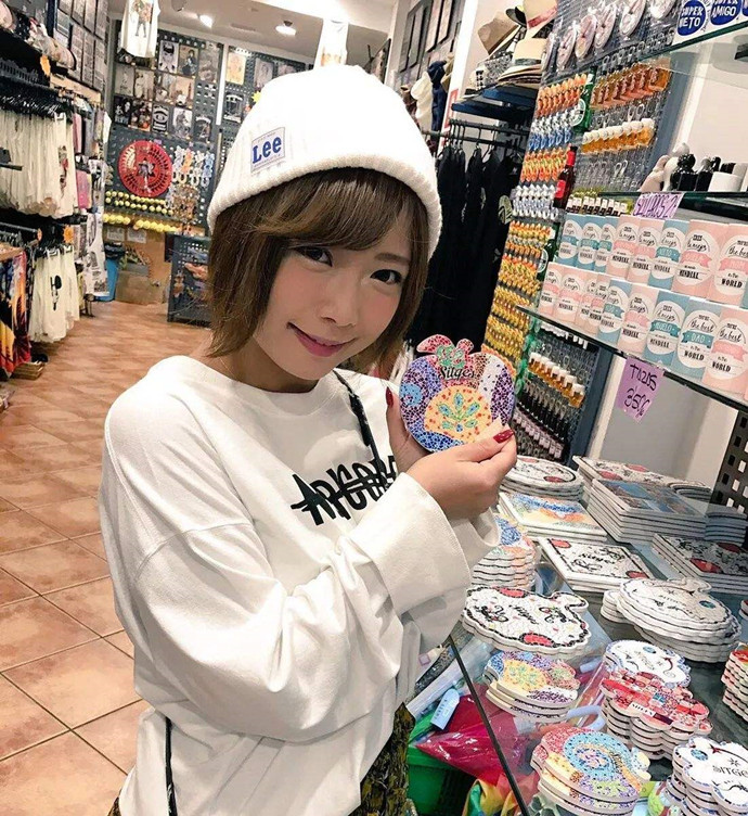 纱仓真奈