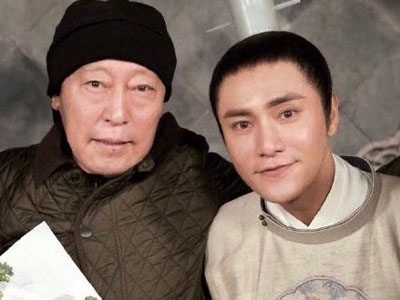 陈坤征集应援口号 明星变身影迷会会长在线晒表情包