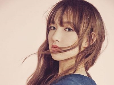程潇三围 活泼性感女神