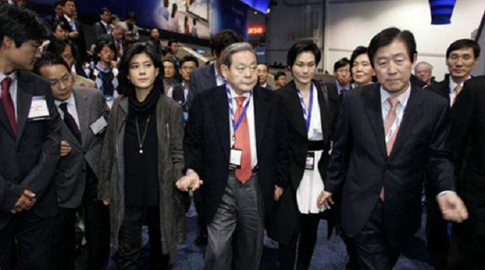 李富真