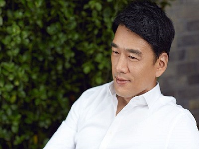 王耀庆因主持说错话而回击 引台下观众为他叫好